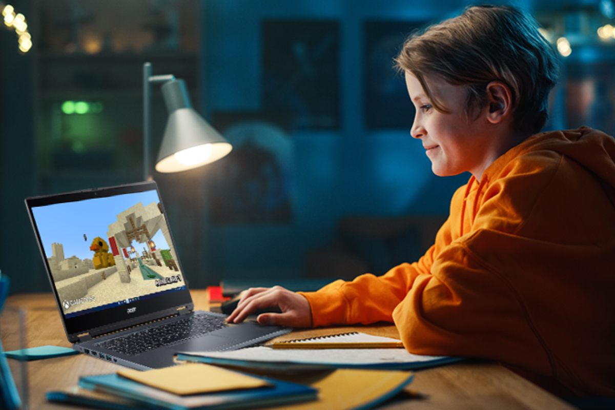 Acer Swift notebook pro studenta